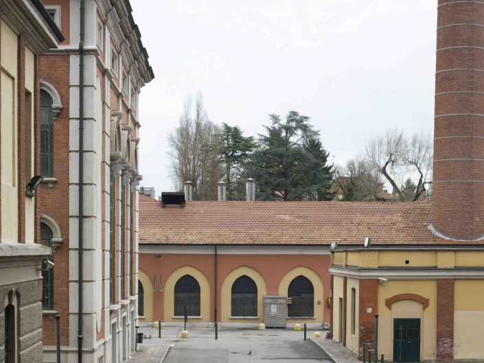 Fondo Andrea Bertani Castellanza edifici industriali ex ditta Cantoni oggi LIUC 2014 scaled
