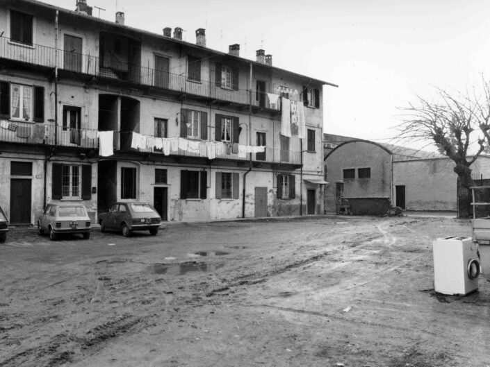 Fondo Archivio Storico Castellanza Cascina in via Col di Lana 1977 5 scaled