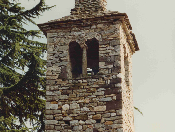 Fondo Afi - Ceresolo - Chiesa romanica dei santi Nazario, Celso e Defendente (Sec. VII- XV) - Torre campanaria -Foto Franco Rinaldin - 1991