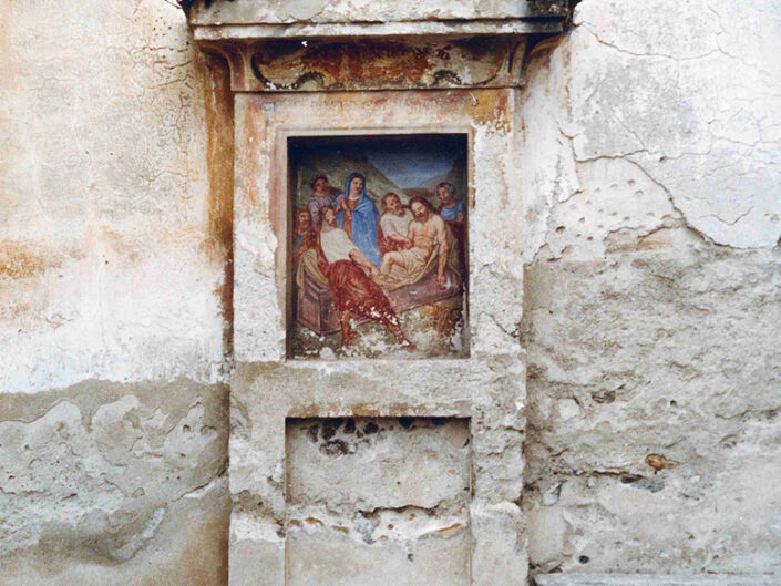 Fondo Afi - Azzio - Chiesa Monastero- Particolare della via Crucis - Foto Franco Rinaldin - 1990