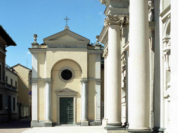 Fondo Afi - Busto Arsizio - Basilica di San Giovanni Battista e Battistero - Foto Claudio Argentiero - 2001