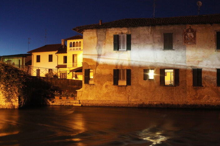 Fondo AFI - Alto Milanese - Bernate Ticino - Strada Alzaia Naviglio Grande - 2011 - Foto Claudio Argentiero