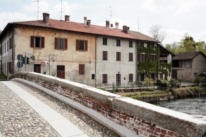 Fondo AFI - Alto Milanese - Cuggiono - Frazione Castelletto - Ponte sul Naviglio Grande - 2010 - Foto Claudio Argentiero