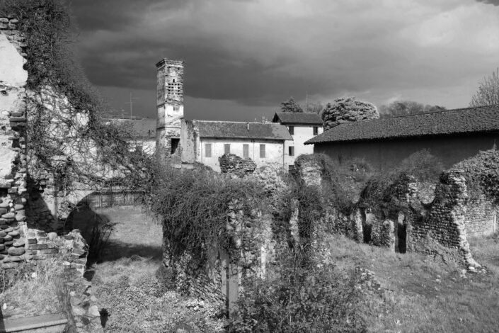 Fondo AFI - Alto Milanese - Turbigo - Ruderi ex Dogana Austro-Ungarica - 2009 - Foto Claudio Argentiero