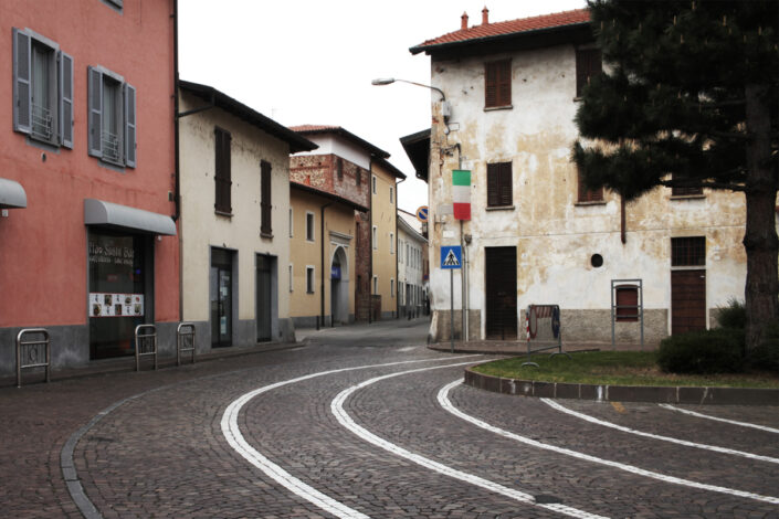 Fondo AFI - Alto Milanese - Castano Primo - Da piazza Mazzini su corso Roma - 2016 - Foto Roberto Bosio