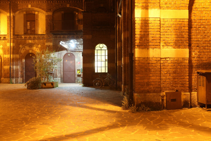 Fondo AFI - Alto Milanese - Legnano - Palazzo Leone da Perego - Cortile - 2016 - Foto Roberto Bosio