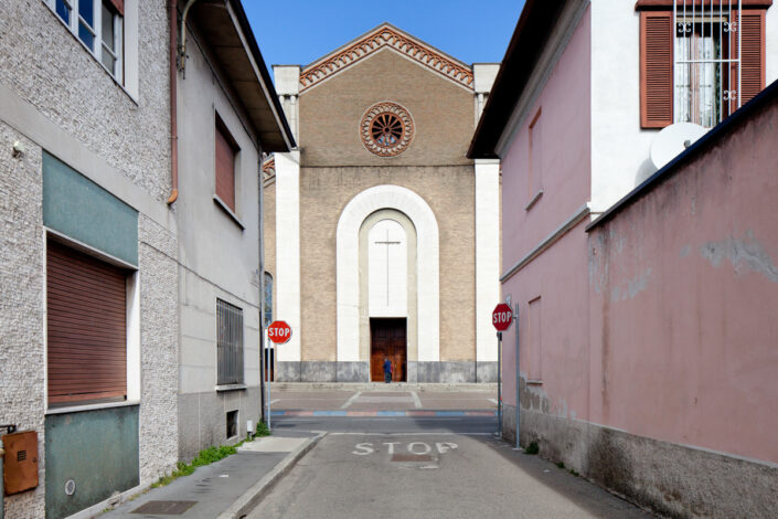 Fondo AFI - Alto Milanese - Legnano - Chiesa Santi Martiri - Via M. Venegoni - 2021 - Foto Roberto Venegoni