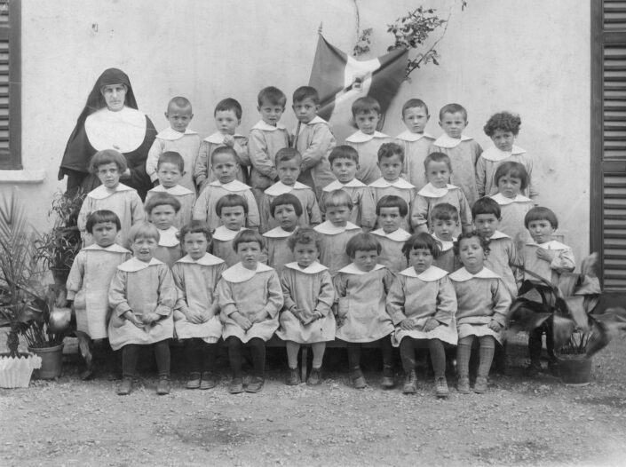 Fondo famiglie Baita Moroni De Mattei - Asilo Pomini - Classe 1923