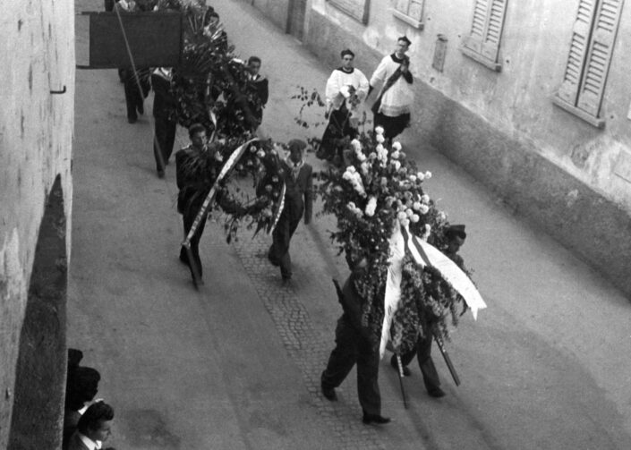 Fondo ANPI Solbiate Olona - Funerale del partigiano Antonio Turconi (15/05/1921-27/04/1945)