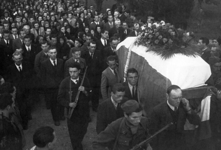 Fondo ANPI Solbiate Olona - Funerale del partigiano Antonio Turconi (15/05/1921-27/04/1945)