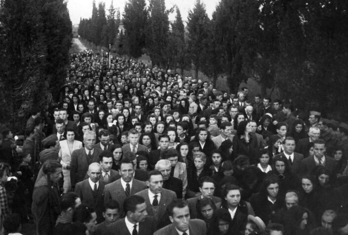 Fondo ANPI Solbiate Olona - Funerale del partigiano Antonio Turconi (15/05/1921-27/04/1945)