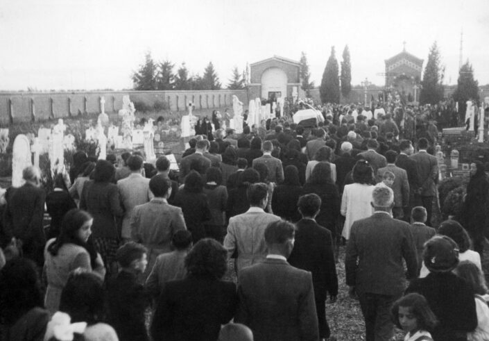 Fondo ANPI Solbiate Olona - Funerale del partigiano Antonio Turconi (15/05/1921-27/04/1945)