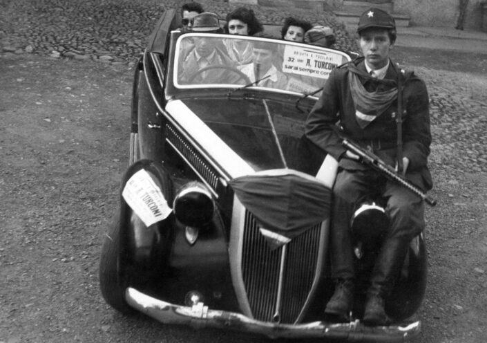 Fondo ANPI Solbiate Olona - Funerale del partigiano Antonio Turconi (15/05/1921-27/04/1945)