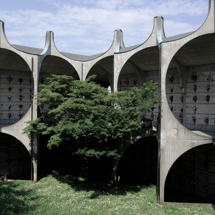 Fondo Claudio Argentiero - Busto Arsizio - Ritratti urbani - Cimitero - 2024