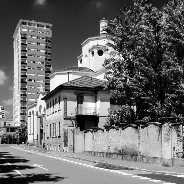 Fondo Claudio Argentiero - Busto Arsizio - Ritratti urbani -Piazza Manzoni - 2024