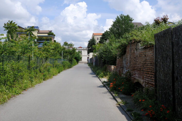 Fondo Claudio Argentiero - Busto Arsizio - Ritratti urbani - Via Bezzecca - 2024