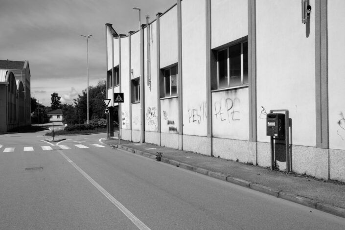 Fondo Claudio Argentiero - Busto Arsizio - Ritratti urbani - Via Castellanza - 2024