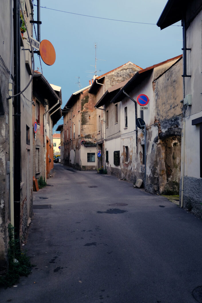 Fondo Claudio Argentiero - Busto Arsizio - Ritratti urbani - Via San Carlo - 2024