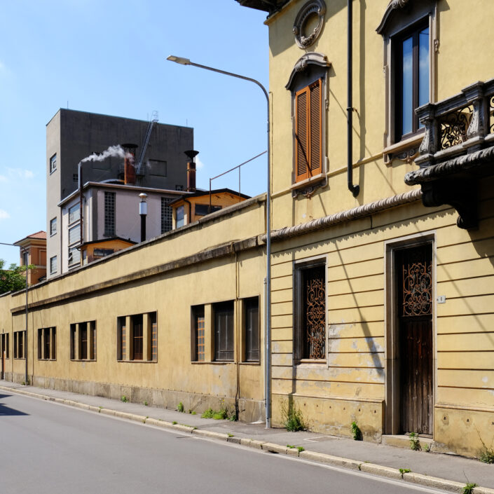 Fondo Claudio Argentiero - Busto Arsizio - Ritratti urbani - Via Silvio Pellico - 2024