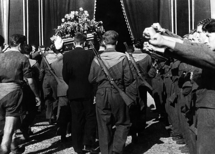 Fondo ANPI Solbiate Olona - Funerale del partigiano Stefano Ghioldi (24/07/1919-04/11/1944)