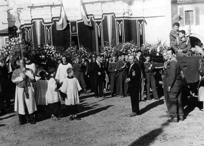 Fondo ANPI Solbiate Olona - Funerale del partigiano Stefano Ghioldi (24/07/1919-04/11/1944)