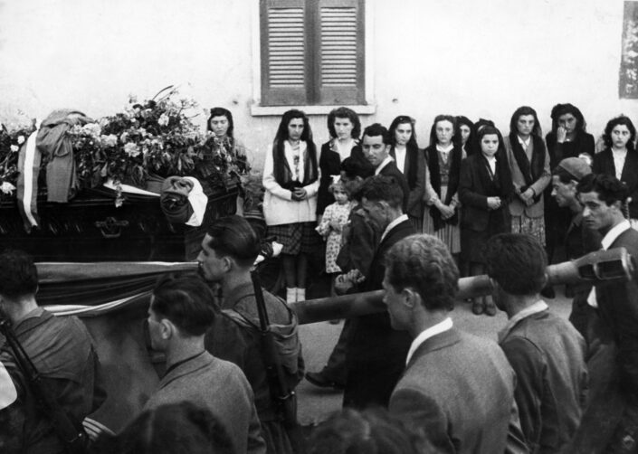 Fondo ANPI Solbiate Olona - Funerale del partigiano Stefano Ghioldi (24/07/1919-04/11/1944)