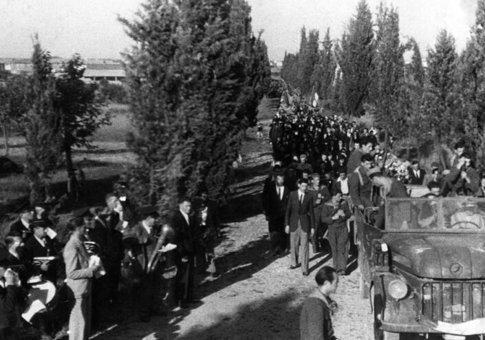 Fondo ANPI Solbiate Olona - Funerale del partigiano Stefano Ghioldi (24/07/1919-04/11/1944)