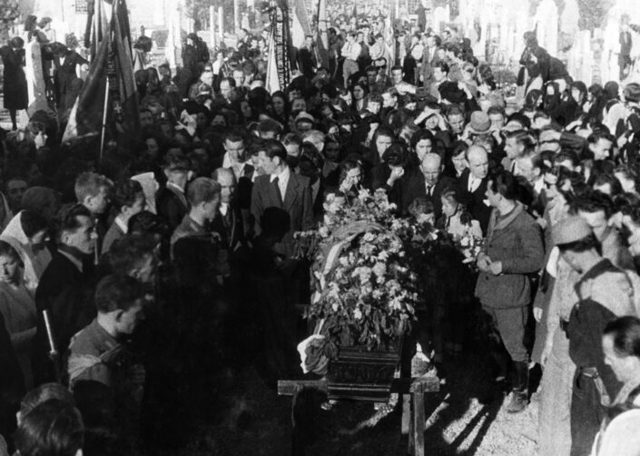 Fondo ANPI Solbiate Olona - Funerale del partigiano Stefano Ghioldi (24/07/1919-04/11/1944)