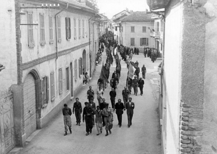 Fondo ANPI Solbiate Olona - Funerale del partigiano Stefano Ghioldi (24/07/1919-04/11/1944)