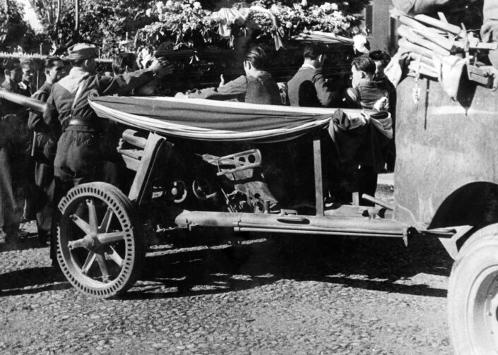 Fondo ANPI Solbiate Olona - Funerale del partigiano Stefano Ghioldi (24/07/1919-04/11/1944)