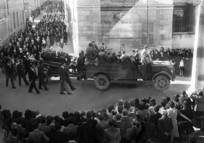 Fondo ANPI Solbiate Olona - Funerale del partigiano Stefano Ghioldi (24/07/1919-04/11/1944)